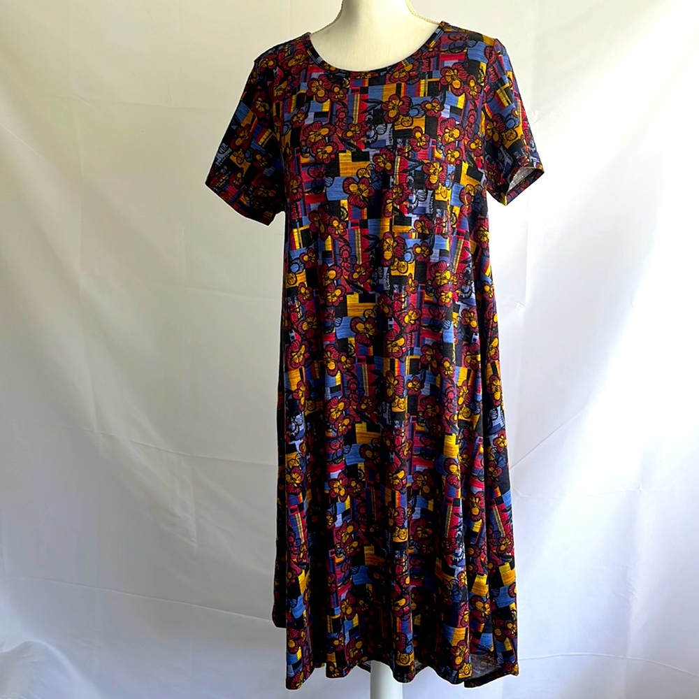 Lularoe “Carly “ high-low, size XL, floral/geometric, cotton/polyester/spandex